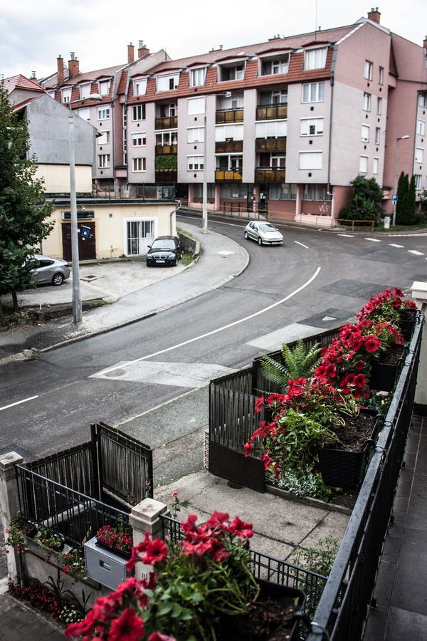 Melior Szallo Eğri Dış mekan fotoğraf